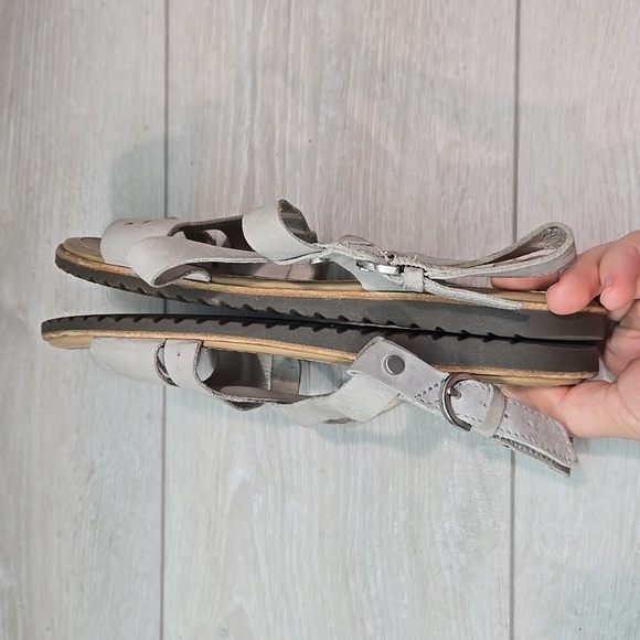 Sorel Women Ankle Leather Sandals Flats flip flop shoes sz 7 - Picture 10 of 14